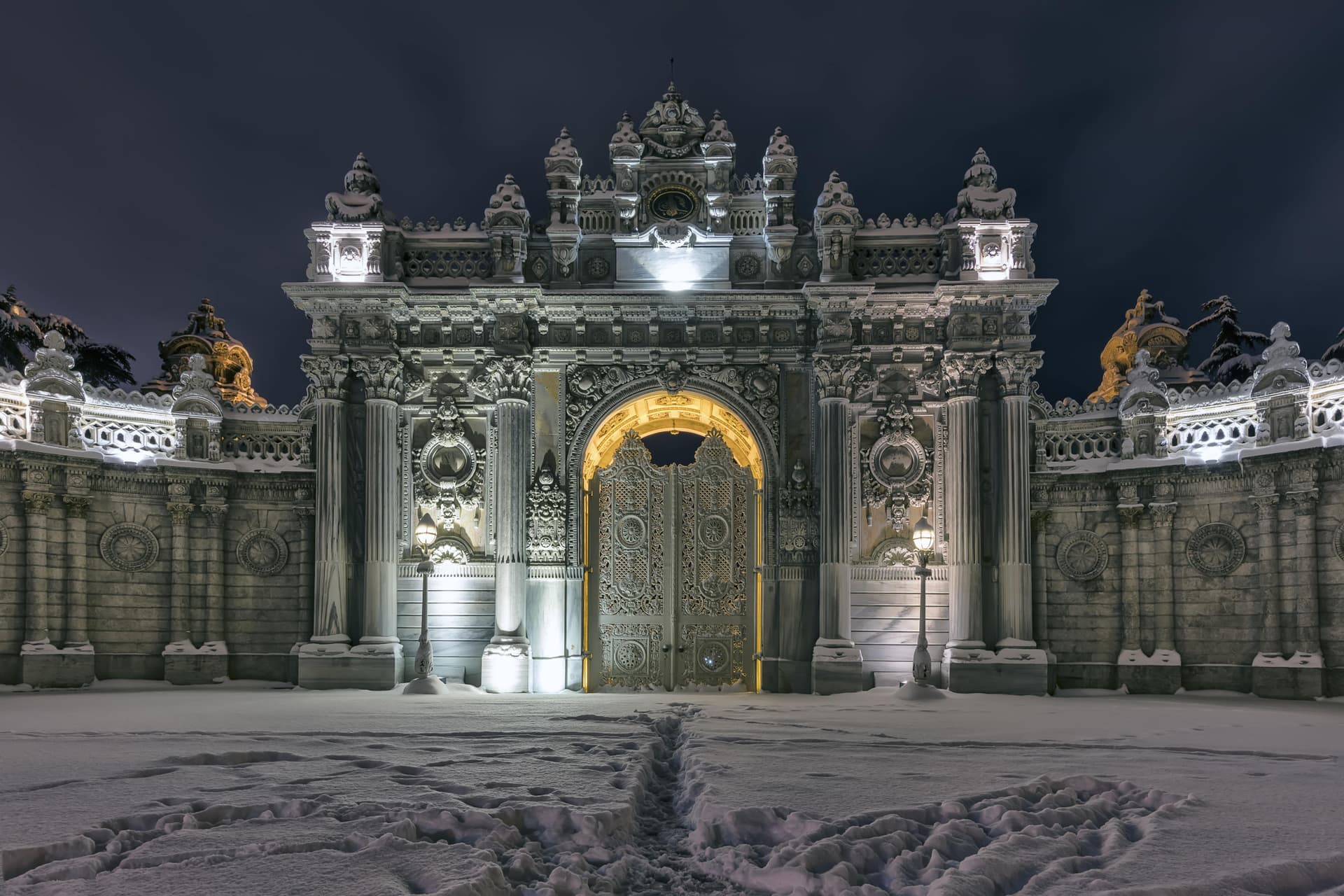 COMBO: Basilica Cistern + Dolmabahce Palace - image 16